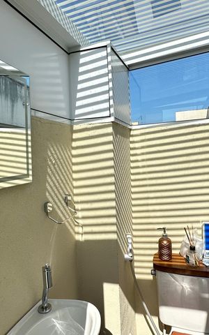 Apartamento à venda com 304m², 3 quartos e 3 vagas Apartamento à venda com 304m², 3 quartos e 3 vagasBanheiro Varanda da Sala