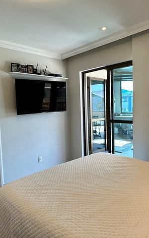 Apartamento à venda com 304m², 3 quartos e 3 vagas Apartamento à venda com 304m², 3 quartos e 3 vagasQuarto 1