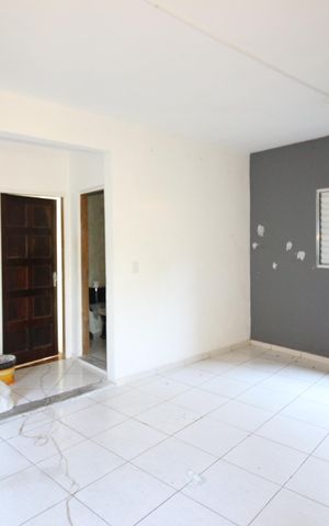 Casa para alugar com 55m², 1 quarto e 1 vagaSala
