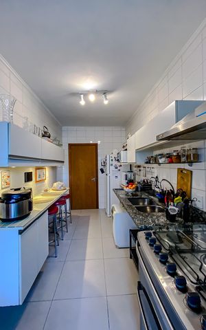 Apartamento à venda com 90m², 3 quartos e 2 vagasCozinha