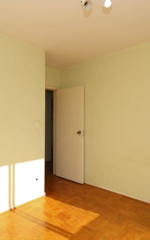 Apartamento à venda com 125m², 3 quartos e 1 vaga Apartamento à venda com 125m², 3 quartos e 1 vagaQuarto 1