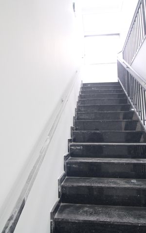 Apartamento à venda com 30m², 1 quarto e sem vagaEscada
