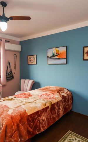 Casa à venda com 287m², 3 quartos e 4 vagas Casa à venda com 287m², 3 quartos e 4 vagasQuarto 1