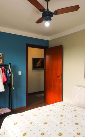 Casa à venda com 287m², 3 quartos e 4 vagas Casa à venda com 287m², 3 quartos e 4 vagasQuarto 2