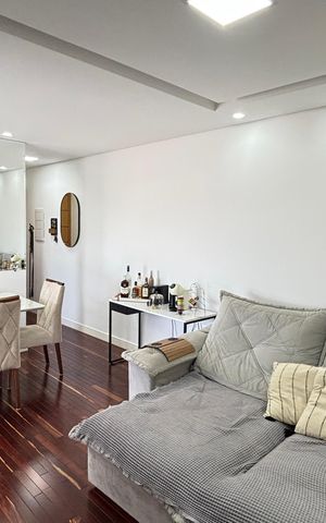 Apartamento à venda com 80m², 3 quartos e 2 vagas Apartamento à venda com 80m², 3 quartos e 2 vagasSala
