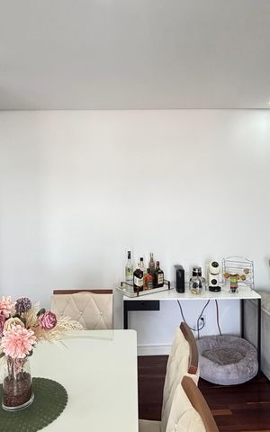 Apartamento à venda com 80m², 3 quartos e 2 vagas Apartamento à venda com 80m², 3 quartos e 2 vagasSala