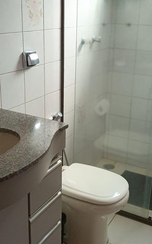 Casa de condomínio para alugar com 336m², 4 quartos e 4 vagas Casa de condomínio para alugar com 336m², 4 quartos e 4 vagasBanheiro 1