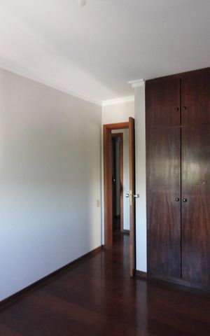Apartamento à venda com 220m², 3 quartos e 2 vagasQuarto 2