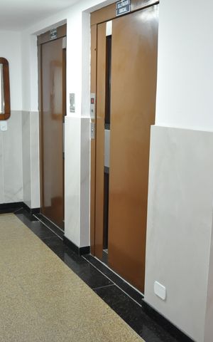 Apartamento à venda com 80m², 2 quartos e 1 vagaÁrea comum