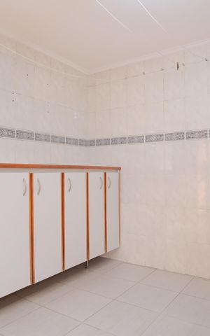 Casa à venda com 200m², 3 quartos e 2 vagasÁrea de Serviço