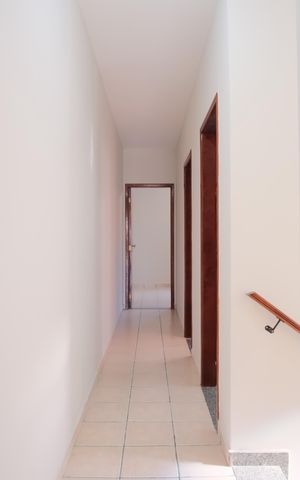 Casa à venda com 200m², 3 quartos e 2 vagasCorredor