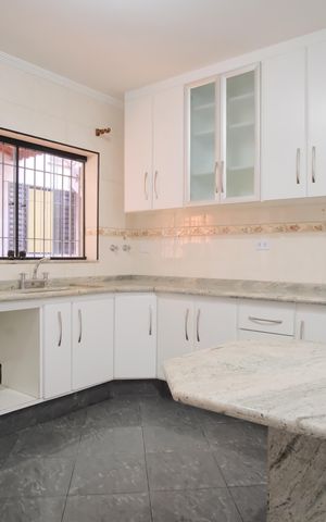 Casa à venda com 200m², 3 quartos e 2 vagasCozinha