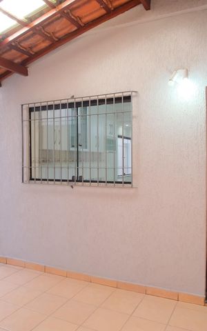 Casa à venda com 200m², 3 quartos e 2 vagasQuintal