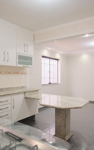 Casa à venda com 200m², 3 quartos e 2 vagasCozinha