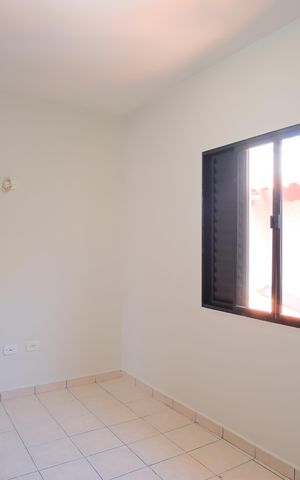 Casa à venda com 200m², 3 quartos e 2 vagasQuarto 2