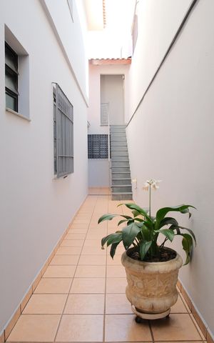Casa à venda com 200m², 3 quartos e 2 vagasQuintal