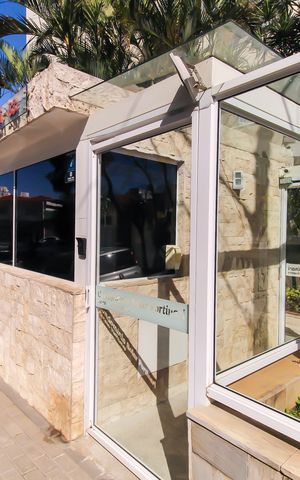 Apartamento à venda com 85m², 3 quartos e 1 vaga Apartamento à venda com 85m², 3 quartos e 1 vagaFachada