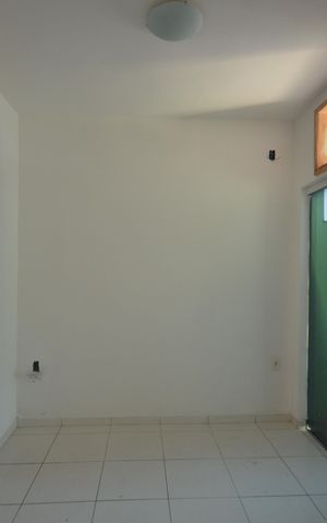 Casa à venda com 100m², 2 quartos e 2 vagasSuíte