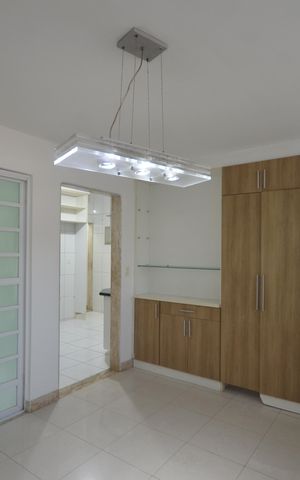 Casa à venda com 100m², 2 quartos e 2 vagasCopa