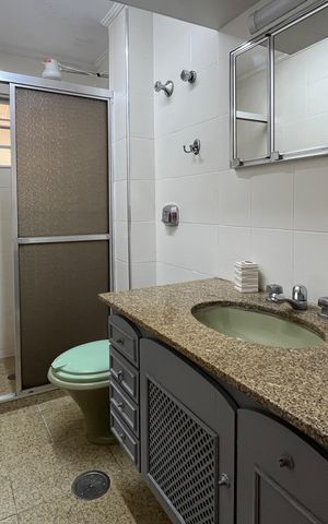 Apartamento para alugar com 66m², 1 quarto e sem vagaBanheiro