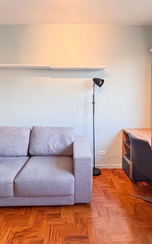 Apartamento à venda com 45m², 1 quarto e sem vaga Apartamento à venda com 45m², 1 quarto e sem vagaSala