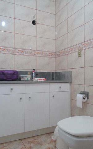 Casa à venda com 249m², 4 quartos e 5 vagasBanheiro da Suíte