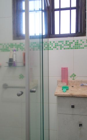 Casa à venda com 249m², 4 quartos e 5 vagasBanheiro Social