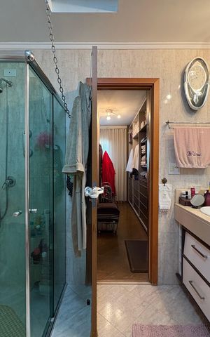 Apartamento à venda com 467m², 4 quartos e 3 vagasBanheiro da Suíte 4