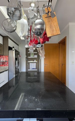 Apartamento à venda com 467m², 4 quartos e 3 vagasCozinha