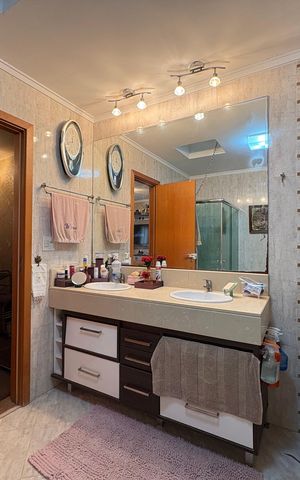 Apartamento à venda com 467m², 4 quartos e 3 vagasBanheiro da Suíte 4