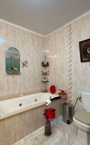 Apartamento à venda com 467m², 4 quartos e 3 vagasBanheiro da Suíte 3