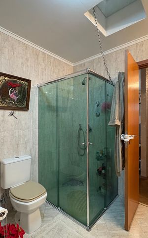 Apartamento à venda com 467m², 4 quartos e 3 vagasBanheiro da Suíte 4