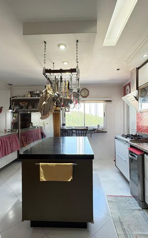 Apartamento à venda com 467m², 4 quartos e 3 vagasCozinha
