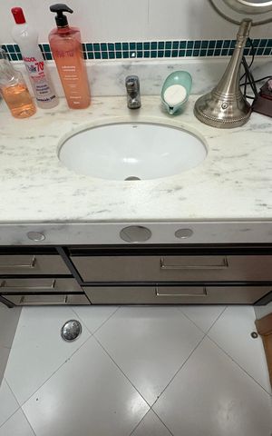 Apartamento à venda com 467m², 4 quartos e 3 vagasBanheiro da Suíte 2