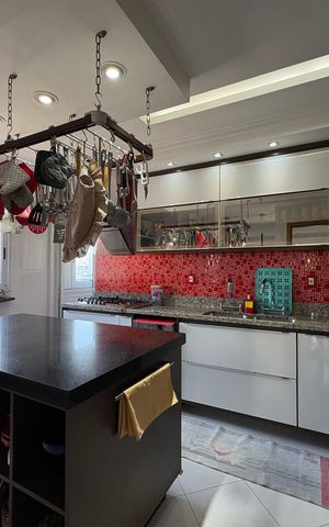 Apartamento à venda com 467m², 4 quartos e 3 vagasCozinha