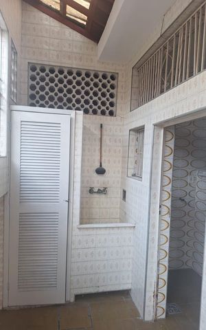 Casa à venda com 140m², 2 quartos e sem vaga