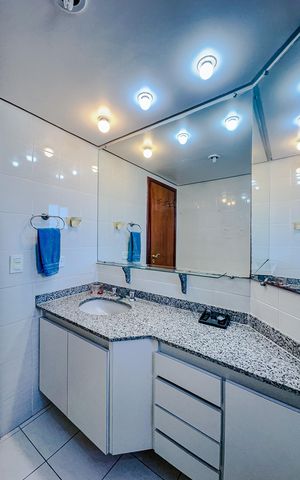 Apartamento à venda com 133m², 3 quartos e 2 vagasBanheiro
