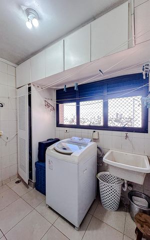 Apartamento à venda com 133m², 3 quartos e 2 vagasÁrea de Serviço