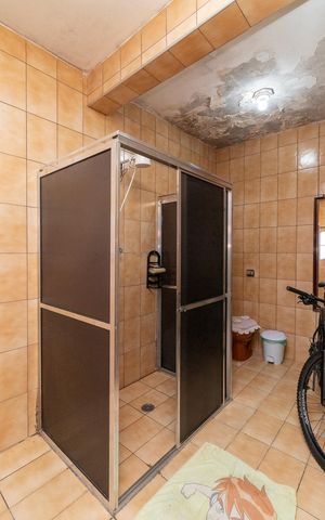 Casa à venda com 300m², 4 quartos e 2 vagasBanheiro da Suíte da Casa 02