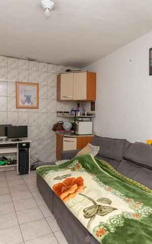 Casa à venda com 300m², 4 quartos e 2 vagasSala da Casa 02