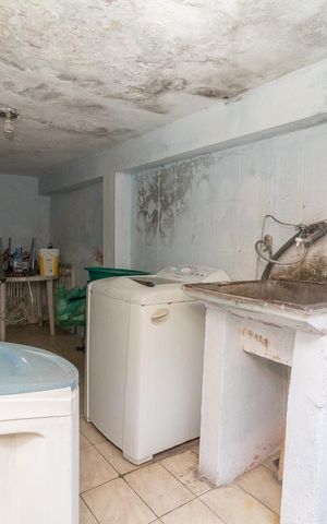Casa à venda com 300m², 4 quartos e 2 vagasÁrea de Serviço da Casa 02
