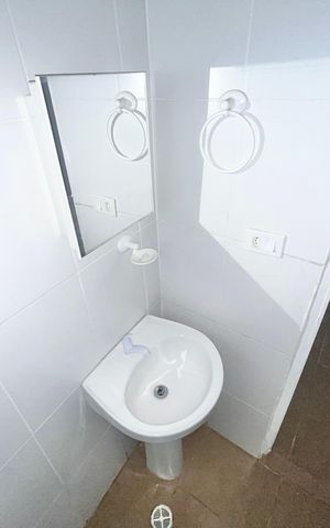 Casa para alugar com 60m², 1 quarto e sem vagaBanheiro