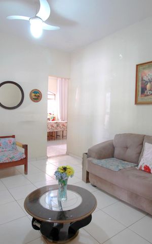 Casa à venda com 208m², 3 quartos e 2 vagasSala