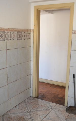 Apartamento à venda com 70m², 1 quarto e sem vagaCozinha e Área de Serviço