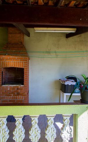 Casa à venda com 183m², 3 quartos e 2 vagas Casa à venda com 183m², 3 quartos e 2 vagasVista do Quarto 2