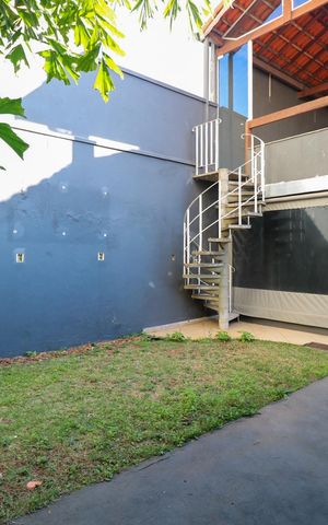 Casa à venda com 276m², 4 quartos e 6 vagas Casa à venda com 276m², 4 quartos e 6 vagasQuintal e Área Gourmet