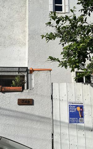 Casa de condomínio à venda com 130m², 3 quartos e 4 vagas Casa de condomínio à venda com 130m², 3 quartos e 4 vagasPlaquinha