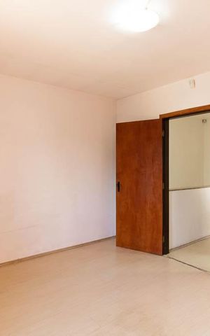 Casa para alugar com 100m², 2 quartos e 2 vagas Casa para alugar com 100m², 2 quartos e 2 vagasQuarto 1
