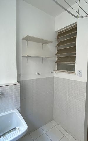 Apartamento à venda com 74m², 2 quartos e 1 vagaÁrea de Serviço
