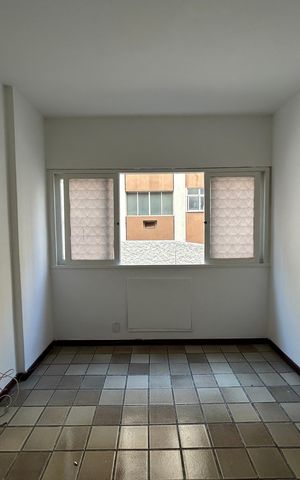 Apartamento à venda com 74m², 2 quartos e 1 vagaSala